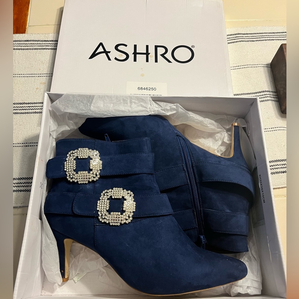 Ashro dress booties women’s size 12 (but fits like 11)